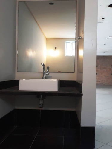 Imagem 27 de 30 de Maravilhosa Loja Comercial Com 420,00m2 Na Pituba Frente De Rua - Sfl607 - 69395381