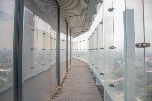 Oficina En Subarrendamiento En Edificio Chapultepec Uno R509 Piso 17 - Lem