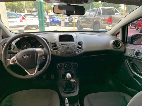 Ford Fiesta Kinetic Design 1.6 Se 120cv 2014
