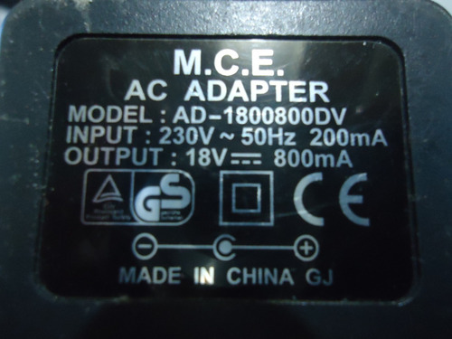 Adaptador, Fuente De 18 V. 800ma.