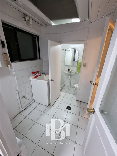 Casa En Venta De 4 Dorm. En Las Condes