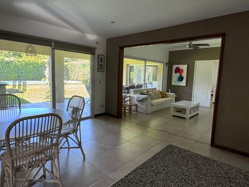 Casa En Venta En Barrio Cerrado Villa Olivos - Venta Particular