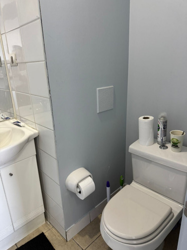 Arriendo Excelente Oficina . Edificio Finanzas