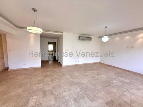 Se Vende La Urbina. Mb
