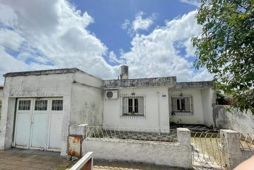 Casa Americana A La Venta En Ituzaingo Norte