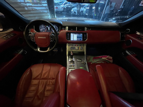 Land Rover Ragne Rver Sport Biography