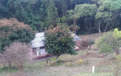 Imagem 5 de 15 de Chácara Muito Bem Cuidada Na Região Central De Jambeiro - Sp