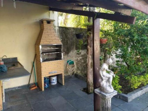 Vendo Casa No Corumbá Com Jardim - Itanhaém | 5781 Npc