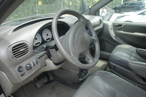 Chrysler Grand Caravan Se 4x2 3.3 V6
