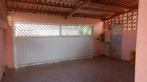 Imagem 11 de 15 de Casa No Bairro Raul Cury, Em Itanhaém, Litoral Sul De São Paulo, Localizado Lado Praia. Possui Churrasqueira, Edícula E Vaga Coberta Para 02 Automóveis.
