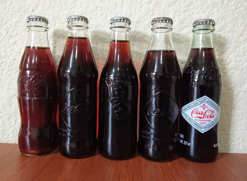 Botellas Coca Cola 100 Años Incluye Caja (Usado)