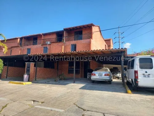 Venta De Townhouse Guatire Mr