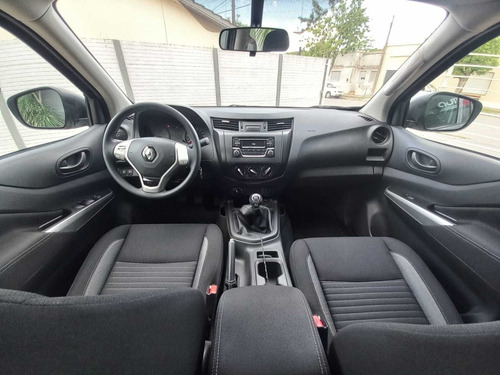Imagen 8 de 13 de Renault Alaskan 2.3 Tdi 4x4 Confort 2022