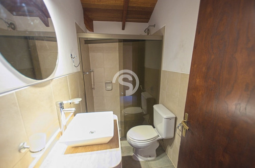 Casa En Playa Mansa Con Piscina- Ref: 4287