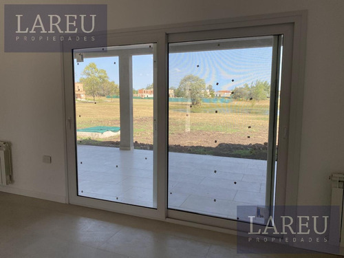 Imagen 7 de 23 de Casa - Casuarinas Del Pilar