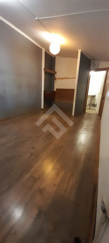 Casa En Venta De 2 Dorm. Central, Buen Terreno,