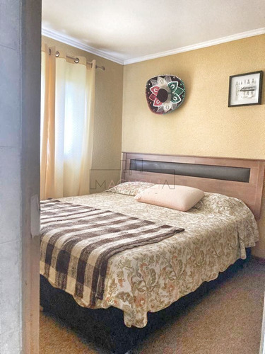 Casa En Venta De 5 Dorm. En Curicó