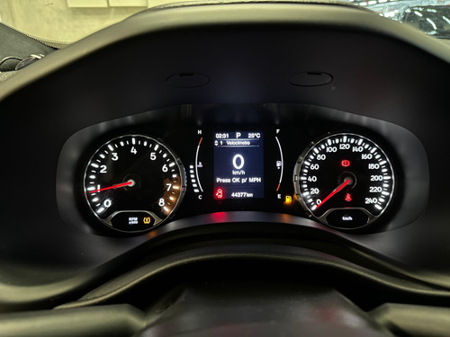 Jeep Renegade 1.8 16V FLEX SPORT 4P AUTOMÁTICO