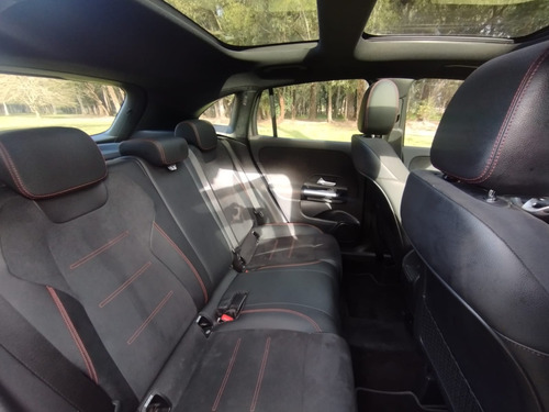 Imagen 21 de 23 de Mercedes Benz Gla 250 Amg