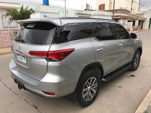 Toyota Sw4 2.8 Srx 177cv 4x4 7as At 2016