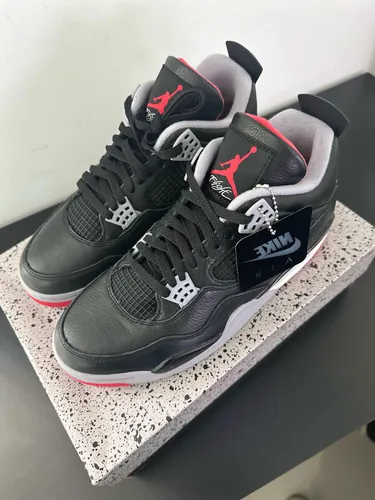 Jordan cheap 4 negro