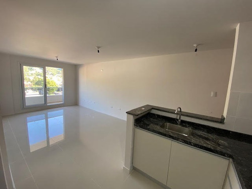 Imagen 3 de 21 de Departamento A Estrenar Con Espectacular Vista !!