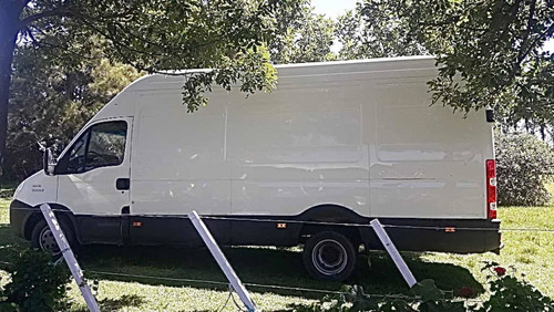Iveco Daily 3.0 Furgon 55c16 H3 155cv 17.2m3 3950 2011