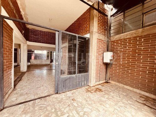 Rento Terreno Con Construcción, Col. Manantiales, Cuautla, Morelos.