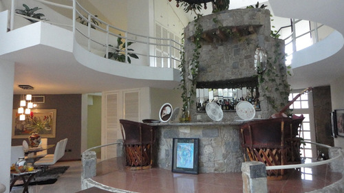 Excelente Casa En Alquiler En El Solar Guataparo Gavip