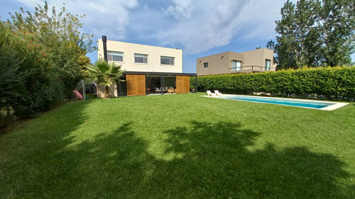 Imagen 13 de 30 de Venta Casa Barrio San Isidro Labrador Pileta Tigre