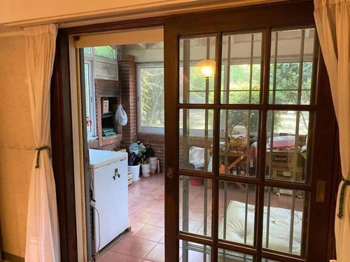 Casa En Venta - 2 Dormitorios 3 Baños - Cochera - 2.400mts2 - Sierra De Los Padres