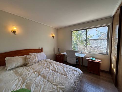 Casa En Condominio Carlos Silva Vildosola 5d / 3b