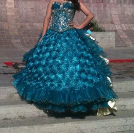 Vestido Xv Años Seminuevo en venta en León Guanajuato por sólo $ 3, -   Mexico
