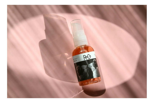 R+co Two Way Mirror Smoothing Oil, 2 Oz.