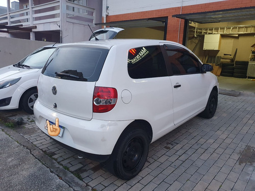 Imagem 2 de 9 de Volkswagen Fox 2010 1.0 Vht Total Flex 3p