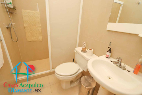 Cad Diamante Lakes Rubí 319. Terraza Con Vista A La Alberca Y Áreas Comunes
