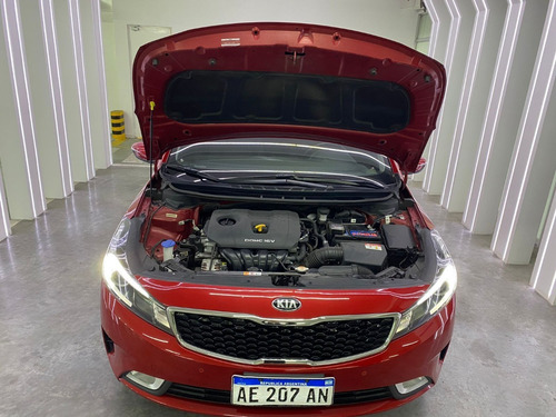 Imagen 9 de 18 de Kia Cerato Sx At 2.0 4ptas