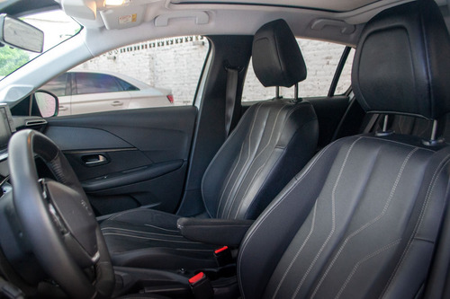 Peugeot 208 1.6 Feline Tiptronic