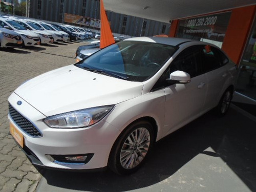 Ford Focus 2.0 Se Fastback 16v Flex 4p Powershift