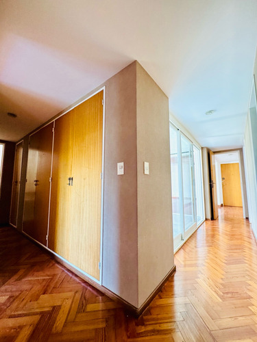 Departamento En Venta ,cochera Y Baulera En Belgrano R. Oportunidad