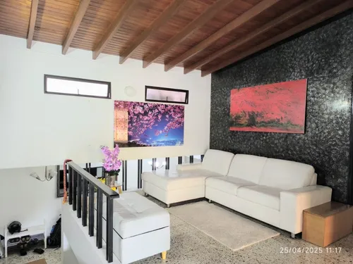 Espectacular Casa En La America Para Vivir O Construir