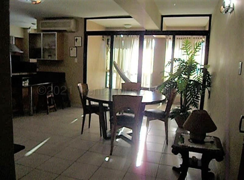 Imagen 3 de 14 de Gustavo Zavala Rentahouse 21-17986