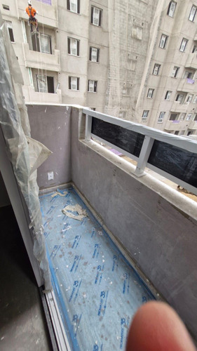 Apartamento Em Santos Com 2 Dormitórios, 1 Vaga De Garagem Para Carro, 1 Banheiro, Sala, Cozinha, Área De Serviço E Varanda