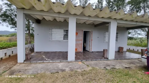 Casa À Venda No Balneário Ponta Da Praia - A 1km Da Praia, Próximo Ao Braço Do Mar