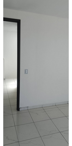 Casa De 3 Recamaras Con Balcon En Santiago, Col Alta Luz