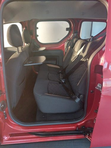 Imagen 18 de 18 de Renault Kangoo Stepway 1.6