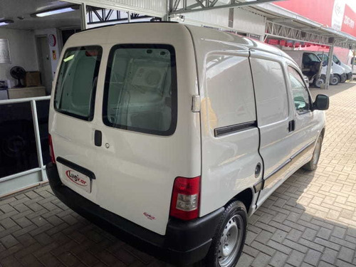 Imagem 4 de 6 de Peugeot Partner Furgão 2015