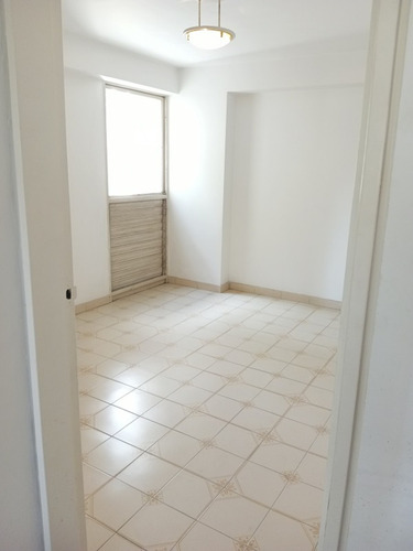Apartamento En Alquiler 164m2 La Florida