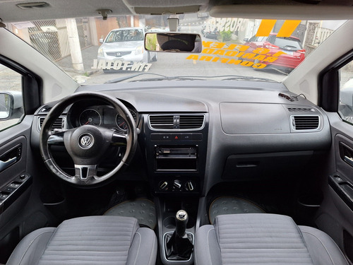 Volkswagen Crossfox 1.6 MI 8V FLEX 4P MANUAL
