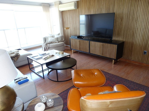 Imagen 7 de 30 de Apartamento En Venta Sobre Rbla. Con Vistas Al Mar, 3 Dormitorios, Parrillero De Uso Esclusivo Y Servicio 2 Garajes